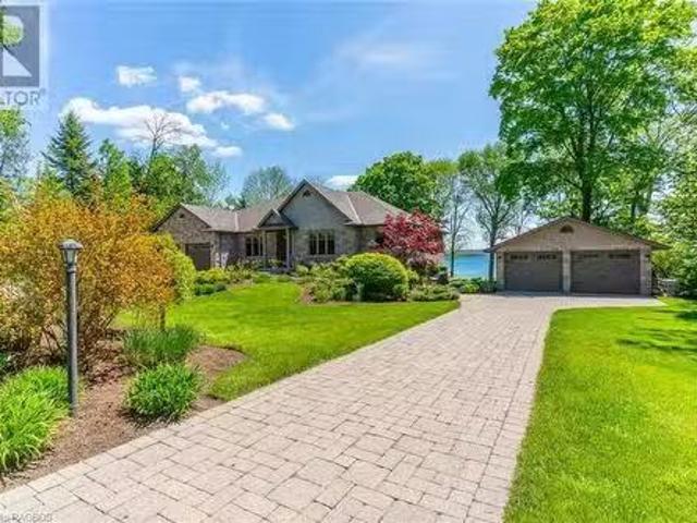 215 Balmy Beach Road, Georgian Bluffs, ON, N4K 5N4 house for.
