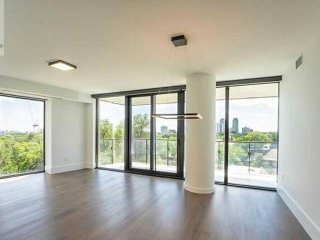 215 Lonsdale Road