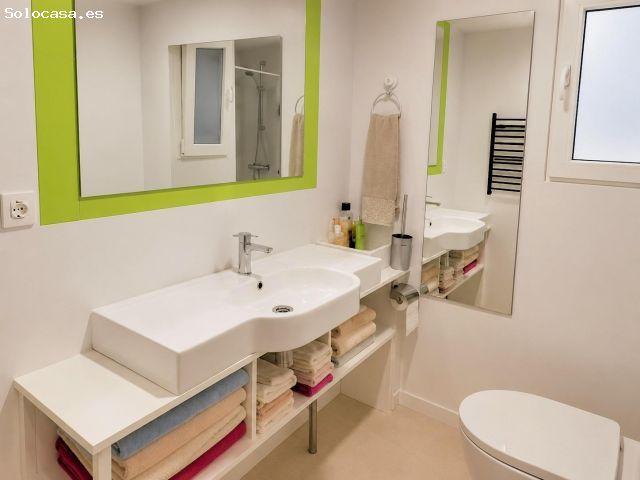215 m2 junto al Mediterráneo: terrazas, garaje, trastero y una playa de calma casi secreta