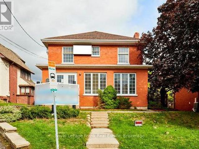 215 Simcoe Street N, Oshawa O'Neill, ON, L1G 4T1 commercial for sale | Listing ID E13221 | Royal LePage