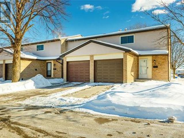 215 Trudeau Drive Unit# 77, Sarnia, ON, N7S 4T5 townhouse for sale | Listing ID 25003 | Royal LePage
