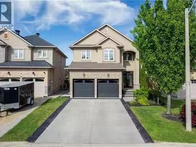 215 Vinton Road, Ancaster, ON, L9K 0G8 house for sale Listi.