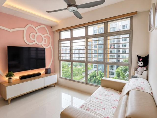 215A Compassvale Drive HDB Apartment For Sale, $700,000, 2 Bed 2 Bath 731 sqft $958.00 psf