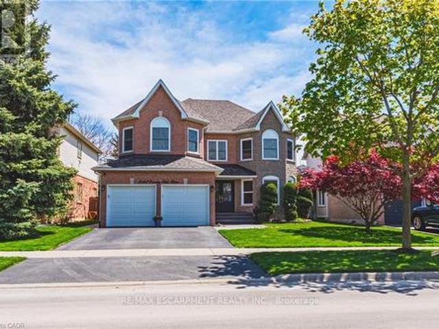 2162 Country Club Drive, Burlington, ON, L7M 4B1 house for sale | Listing ID W13511 | Royal LePage