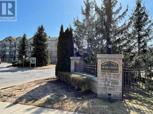 216 1 Bishops Gate, Oakville, ON, L6M 4N4 condo for sale | Listing ID W11983 | Royal LePage