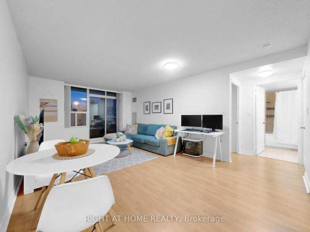 216 2 John Street, Thornhill | For Sale @ $469,000 | Condos. Ca