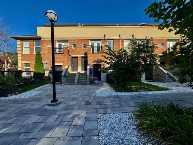 216 51 Halton Street, Toronto | Expired, C12604 | Condos. Ca