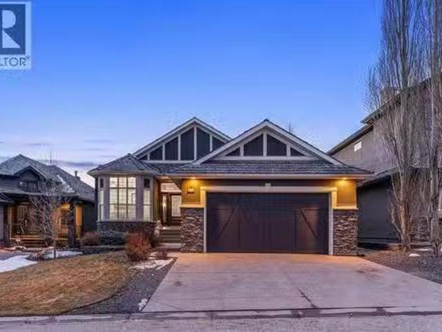 216 Gleneagles Estates Lane, Cochrane, AB, T4C 2H7 house for.