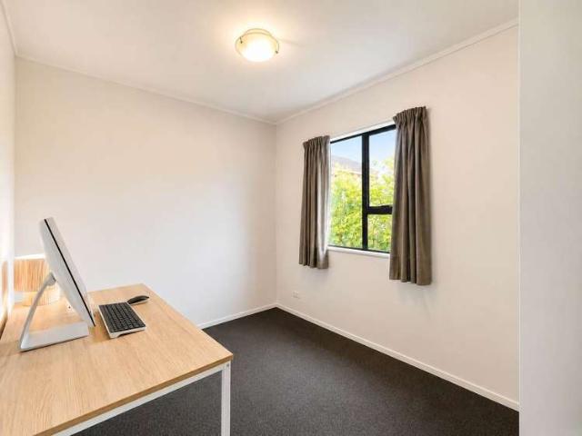 2/16 Pine Street, New Lynn, Waitakere City
