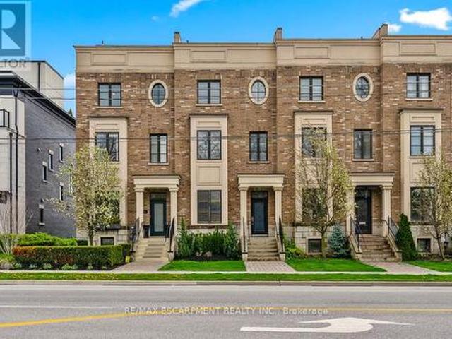 216 Rebecca Street, Oakville, ON, L6K 1J9 house for sale | Listing ID W13136 | Royal LePage