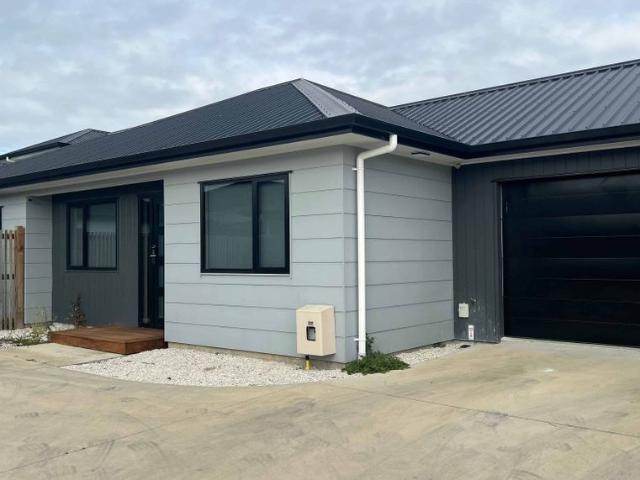 2/16 Tokerau Drive, Rototuna North, Hamilton