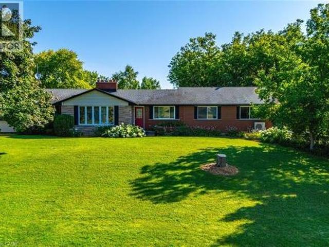 2172 Centre Road, Flamborough, ON, L0P 1B0 house for sale | Listing ID 40836 | Royal LePage
