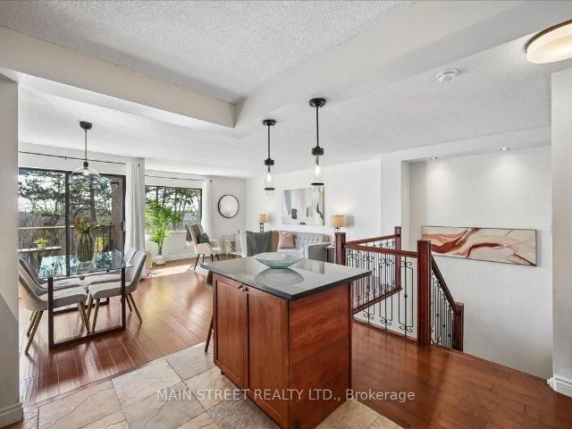 217 1 Cedarglen Gate, Mississauga | For Sale @ $399,000 | Condos. Ca
