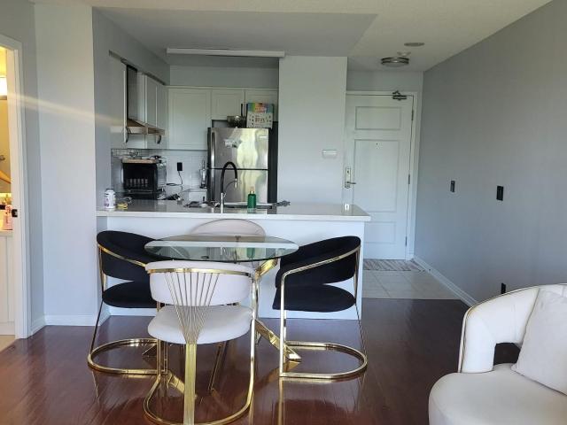 217 310 Red Maple Road E, Richmond Hill | For Rent @ $2,280 | Condos. Ca