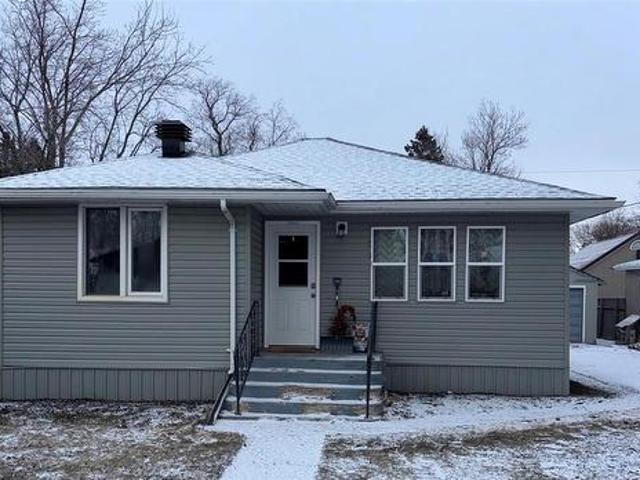217 Miles Street, Glenboro, MB, R0K 0X0 house for sale | Listing ID 202607 | Royal LePage