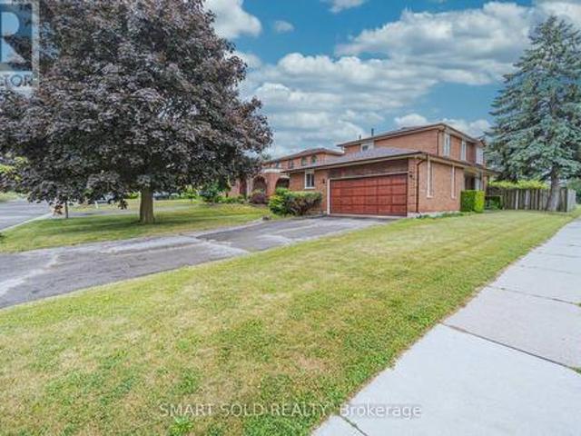 217 Waverly Street N, Oshawa, ON, L1J 7C7 house for sale | Listing ID E12935 | Royal LePage