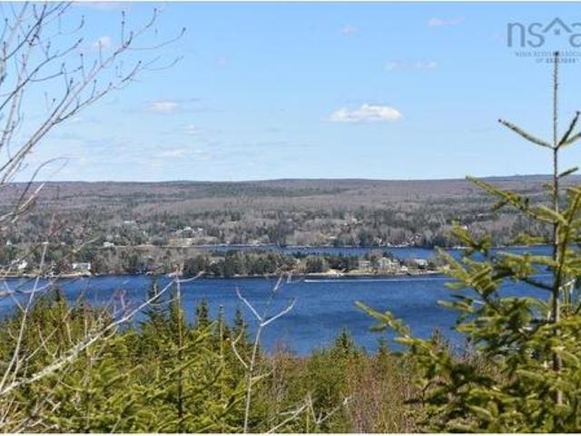 217 Toni Avenue, Boutiliers Point, NS, B3Z 1X4 vacant land for sale | Listing ID 202611 | Royal LePage