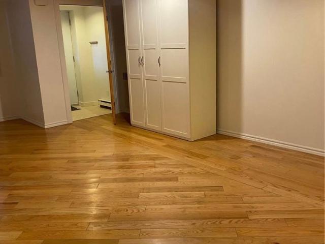 2184 Rue Addington