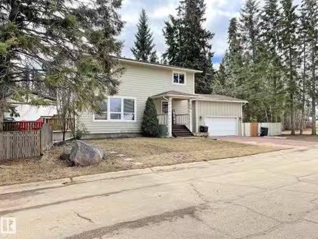 218 Pine Avenue, Cold Lake, AB, T9M 1E5 house for sale List.