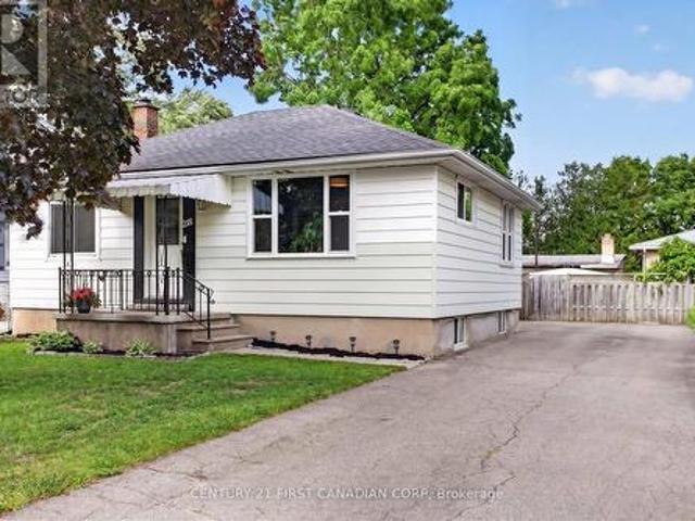 218 Vancouver Street, London East H, ON, N5W 4R8 house for sale | Listing ID X13478 | Royal LePage