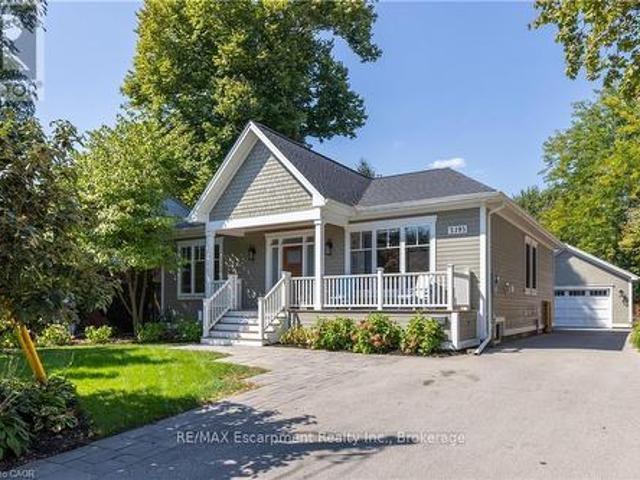 2195 Courtland Drive, Burlington Brant, ON, L7R 1S2 house for sale | Listing ID W13486 | Royal LePage