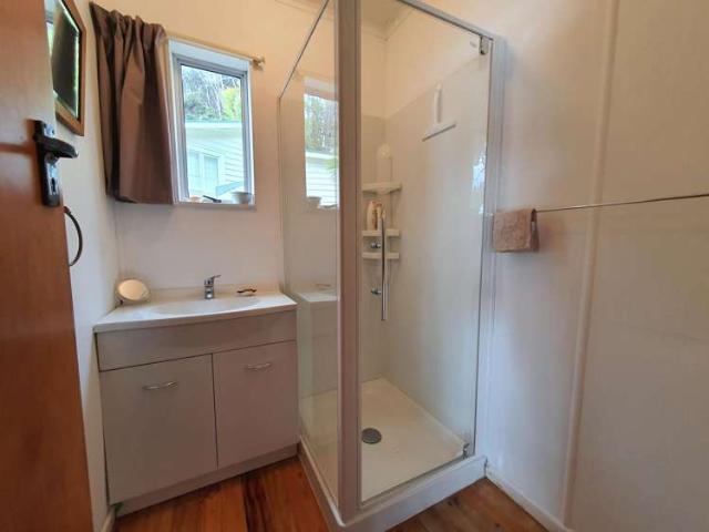 219 222/DP7675 Bon Accord Harbour, Kawau Island, Hauraki Gulf Islands