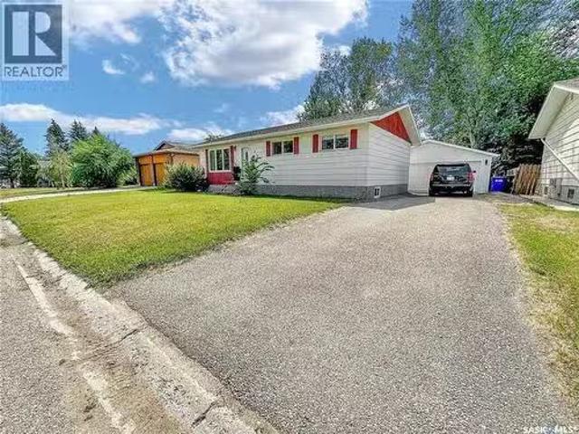 219 4Th Avenue, Whitewood, SK, S0G 5C0 house for sale Listi.