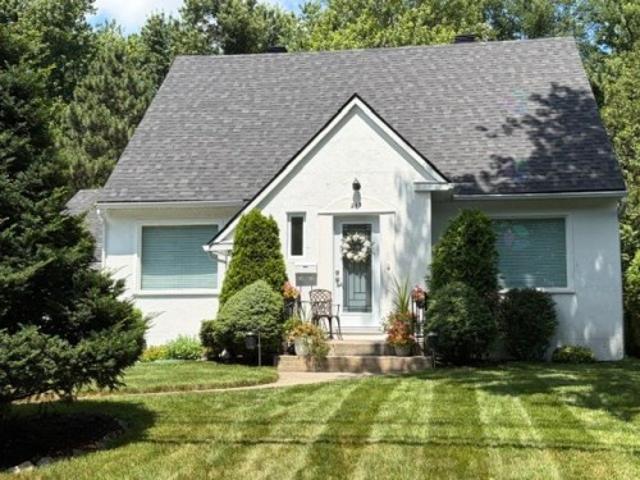 219 Av. Lakeview, Pointe Claire, QC, H9S 4C8 house for sale | Listing ID 11210 | Royal LePage