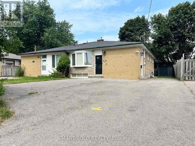 Main Floor 219 Beechy Drive, Richmond Hill, ON, L4C 2X6 house for lease | Listing ID N13628 | Royal LePage