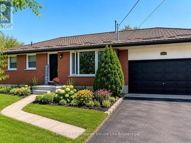 219 Brock Street, Zorra Thamesford, ON, N0M 2M0 house for sale | Listing ID X13532 | Royal LePage