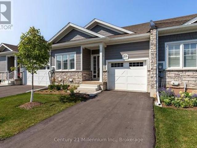 219 Ironwood Way, Georgian Bluffs, ON, N0H 1S0 townhouse for sale | Listing ID X13094 | Royal LePage