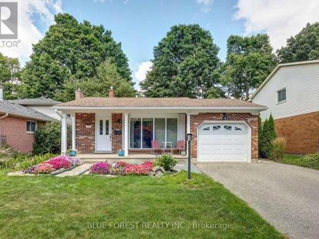 219 Worthington Avenue, London South T, ON, N5Z 4H9 house for sale | Listing ID X13473 | Royal LePage