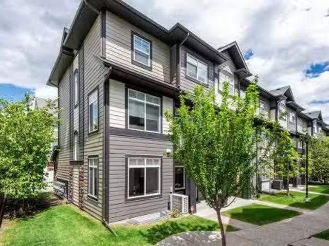219 Wentworth Row Sw, Calgary, AB, T3H 1Y1 townhouse for sal.