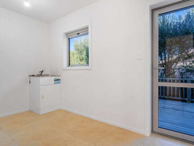 2/19 Toroa Street, Torbay, North Shore City