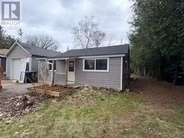 21 74Th Street S, Wasaga Beach, ON, L9Z 2G6 house for sale.