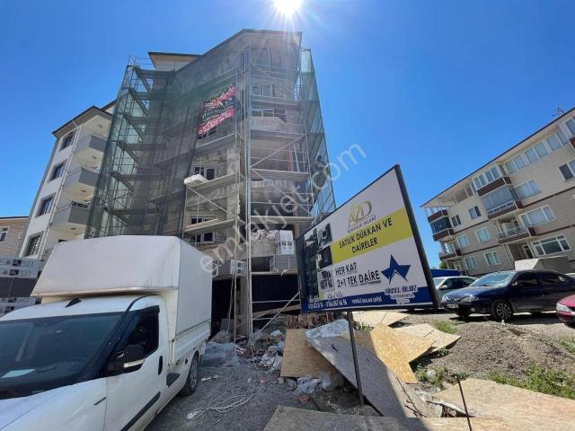 2+1 75 M2 Hendekyanı Okulu Karşısı Asansörlü Satılık Daire