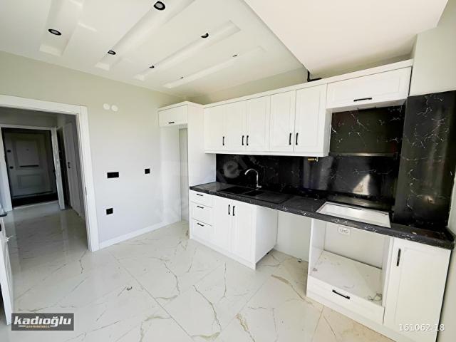 2+1 100m2 Mutfak Ayrı Site İçi Kiralık Daire