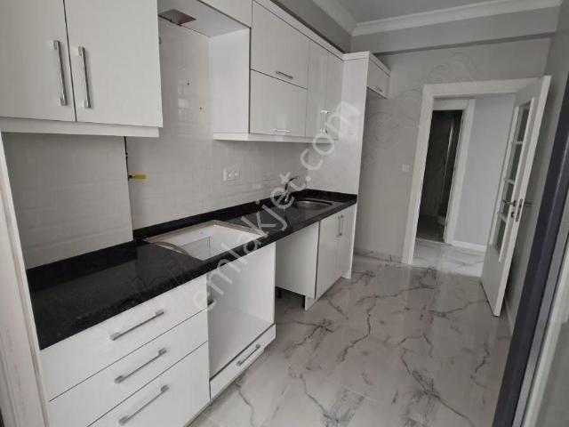 2+1 100m² Brüt 10.kat Açık Ve Kapalı Otoparklı Kiralık Daire