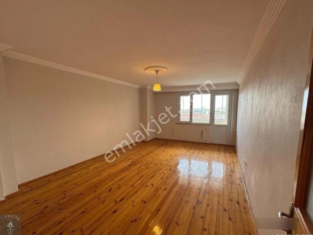 2+1 110m² Net Tertemiz Boyalı Teraslı Kiralık Daire