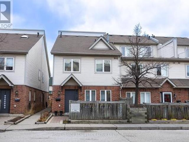 21 1221 Parkwest Place, Mississauga, ON, L5E 3J3 townhouse for sale | Listing ID W12058 | Royal LePage