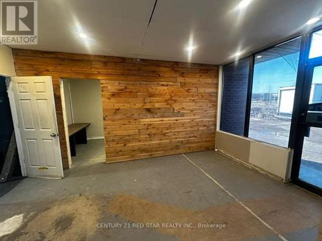 21 20 Strathearn Avenue, Brampton, ON, L6T 4P7 commercial for lease | Listing ID W13580 | Royal LePage