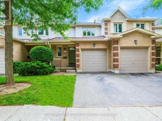 21 302 College Avenue W, Guelph, ON, N1G 4T6 townhouse for sale | Listing ID X13585 | Royal LePage