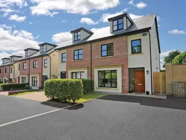 21 Templeville, Ballinacurra, Co. Limerick, V949P60 is for sale