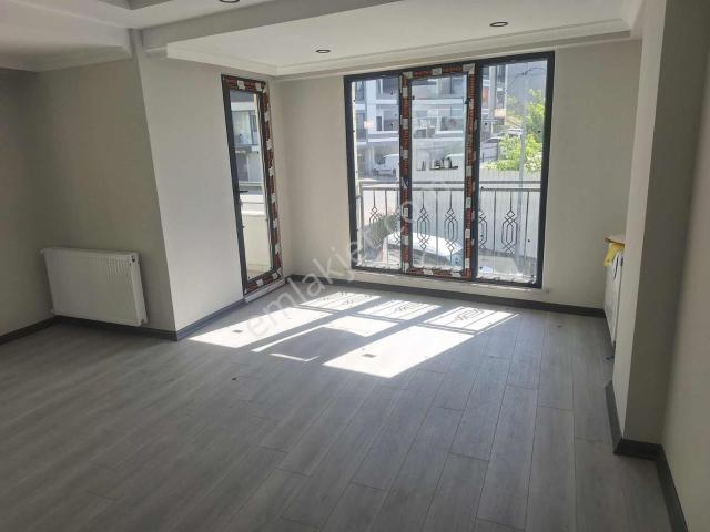 2+1 Altınşehir Mh Ebeveyn Banyolu Lüx Daire
