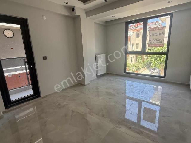 2+1 Çanakkale Barbaros Atatürk Cad Yakını Açık Mutfaklı 68 M2