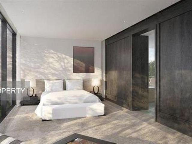 21 Anderson D10, Condominium