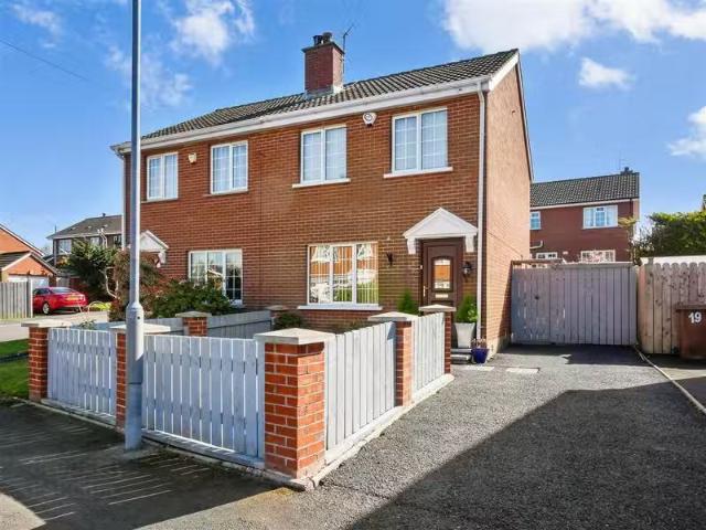 21 Beaufort Avenue