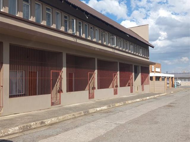 21 Bedroom Flat in Hennenman