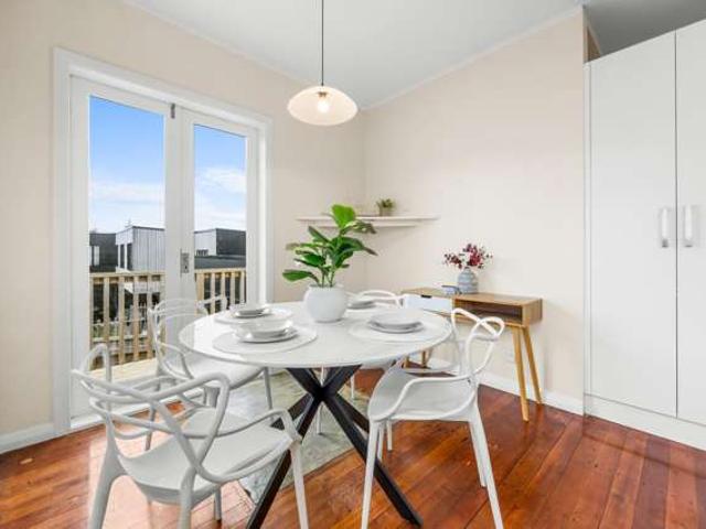 21 Bonnie Brae Road, Meadowbank, Auckland City