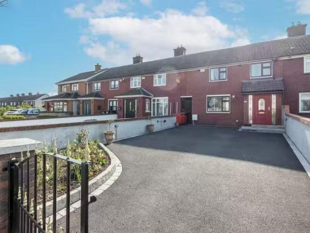 21 Cromcastle Road, Coolock, Dublin 5, D05VN88 is for sale